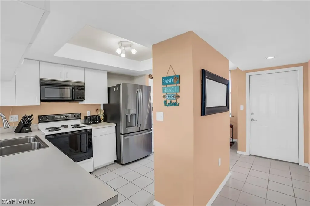 285 Naples Cove Drive Naples FL 34110