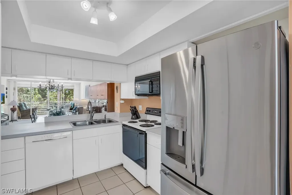 285 Naples Cove Drive Naples FL 34110
