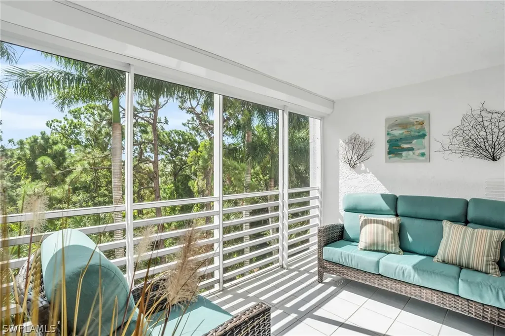 285 Naples Cove Drive Naples FL 34110