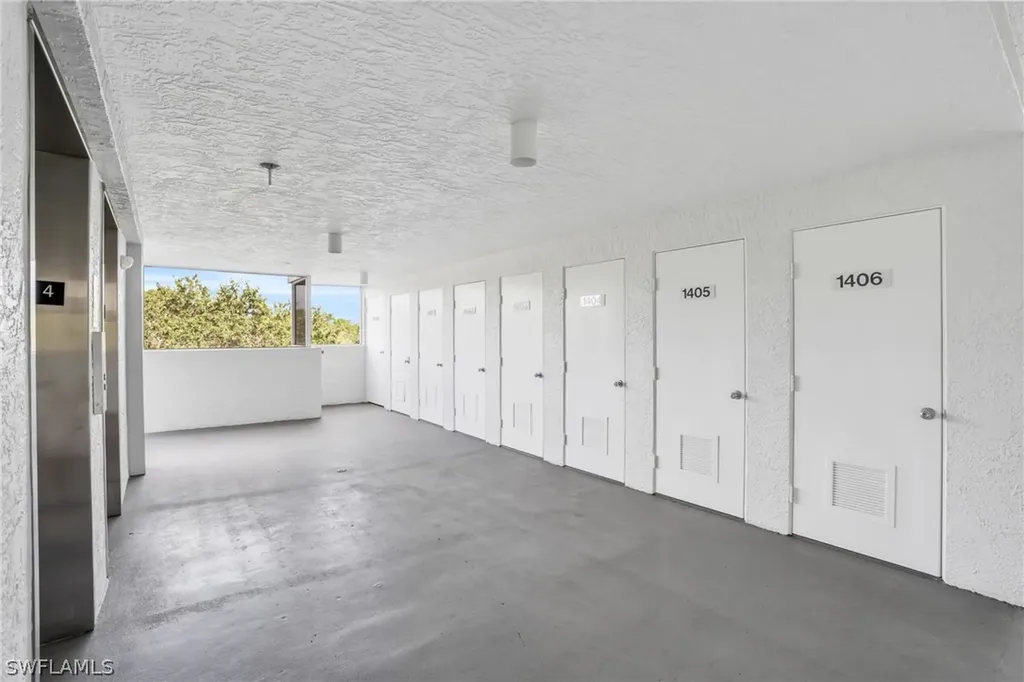 285 Naples Cove Drive Naples FL 34110