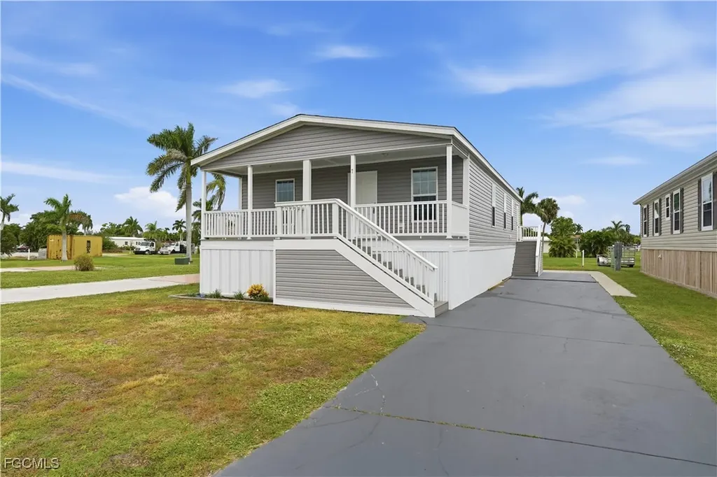7 Birch Boulevard Fort Myers FL 33908