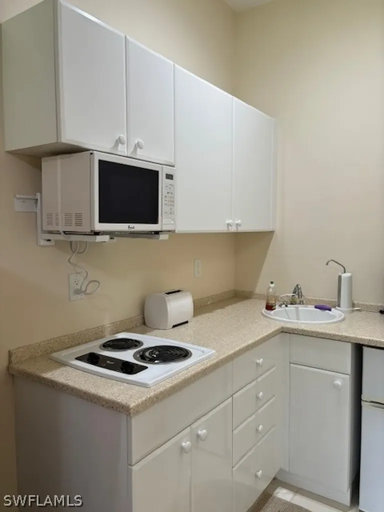 25000 Tamiami Trail E Naples FL 34114