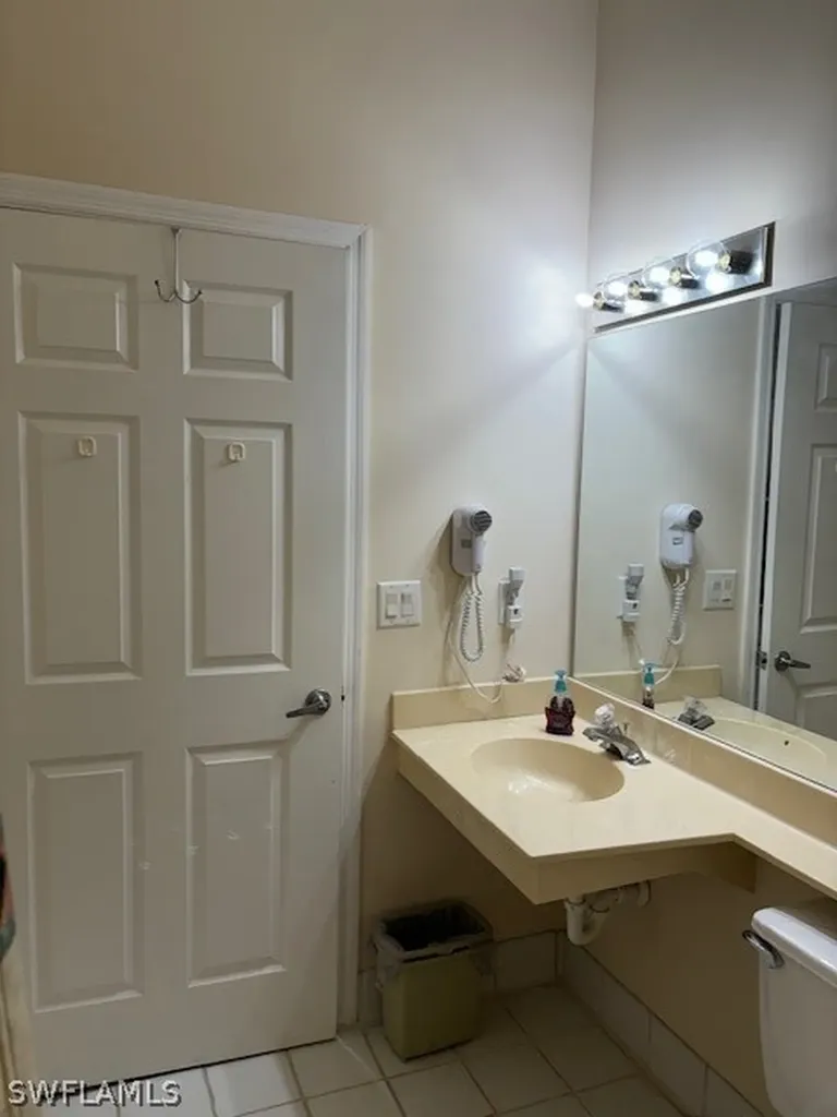 25000 Tamiami Trail E Naples FL 34114