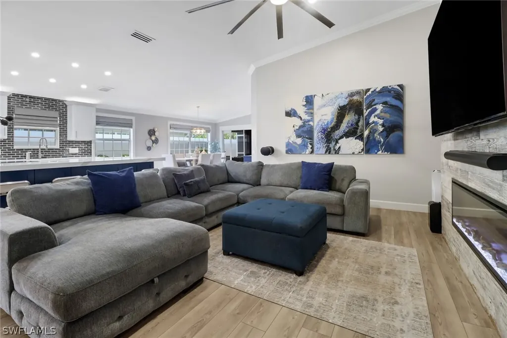 5426 Guadeloupe Way Naples FL 34119