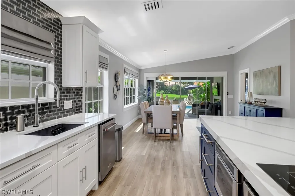 5426 Guadeloupe Way Naples FL 34119