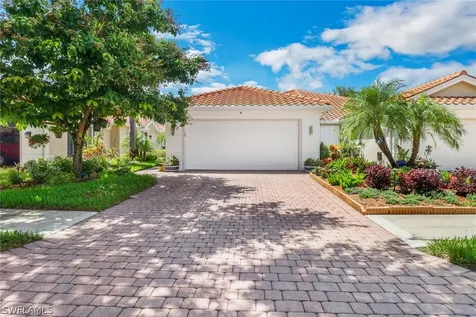 5426 Guadeloupe Way Naples FL 34119