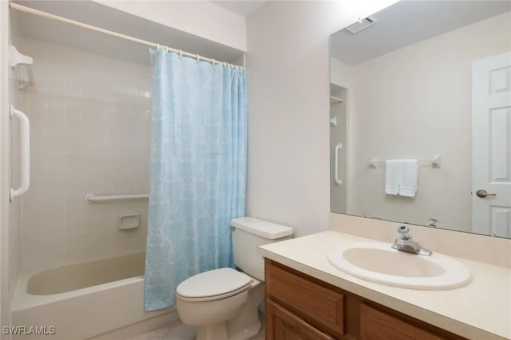1006 Pine Isle Lane Naples FL 34112