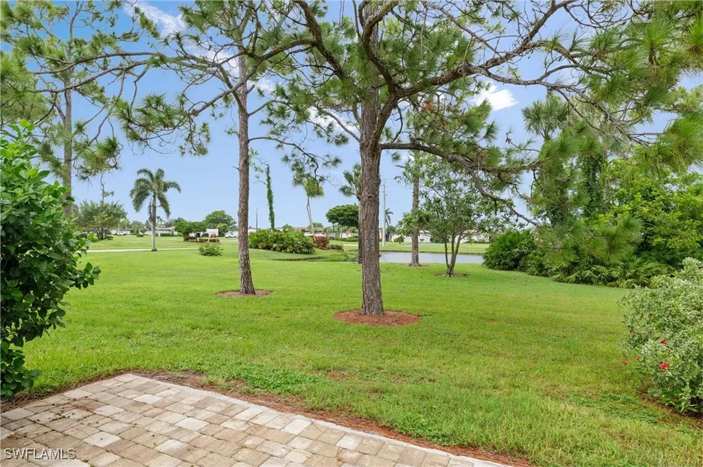 1006 Pine Isle Lane Naples FL 34112