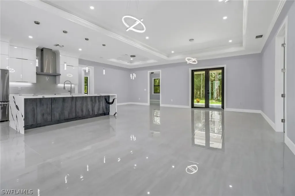 3520 27th Avenue NE Naples FL 34120