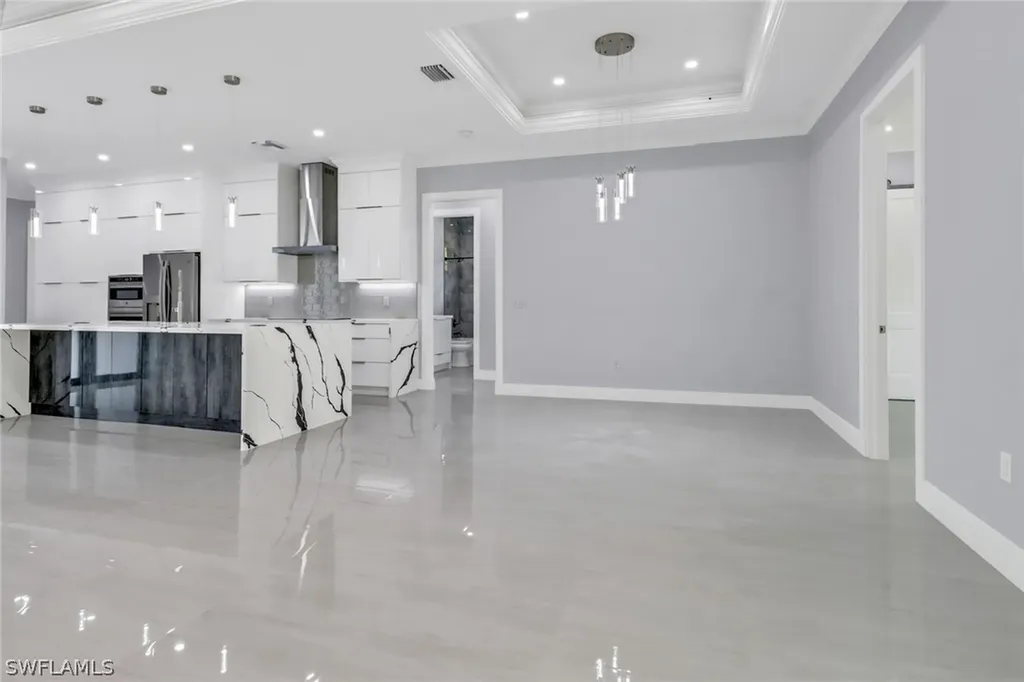 3520 27th Avenue NE Naples FL 34120