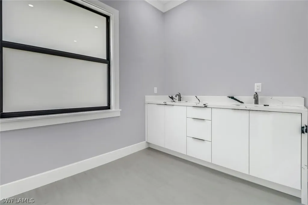 3520 27th Avenue NE Naples FL 34120