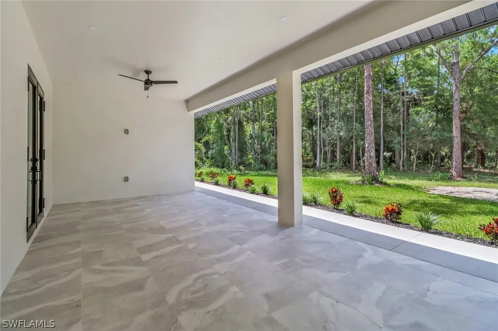3520 27th Avenue NE Naples FL 34120