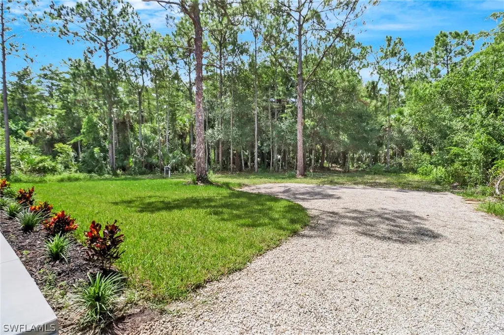 3520 27th Avenue NE Naples FL 34120