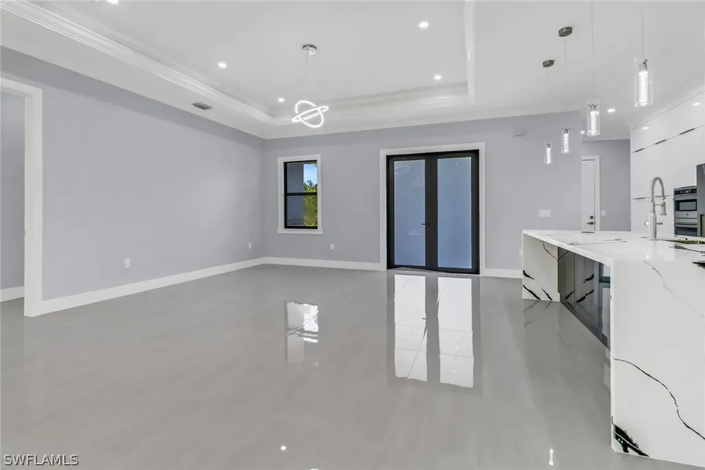 3520 27th Avenue NE Naples FL 34120