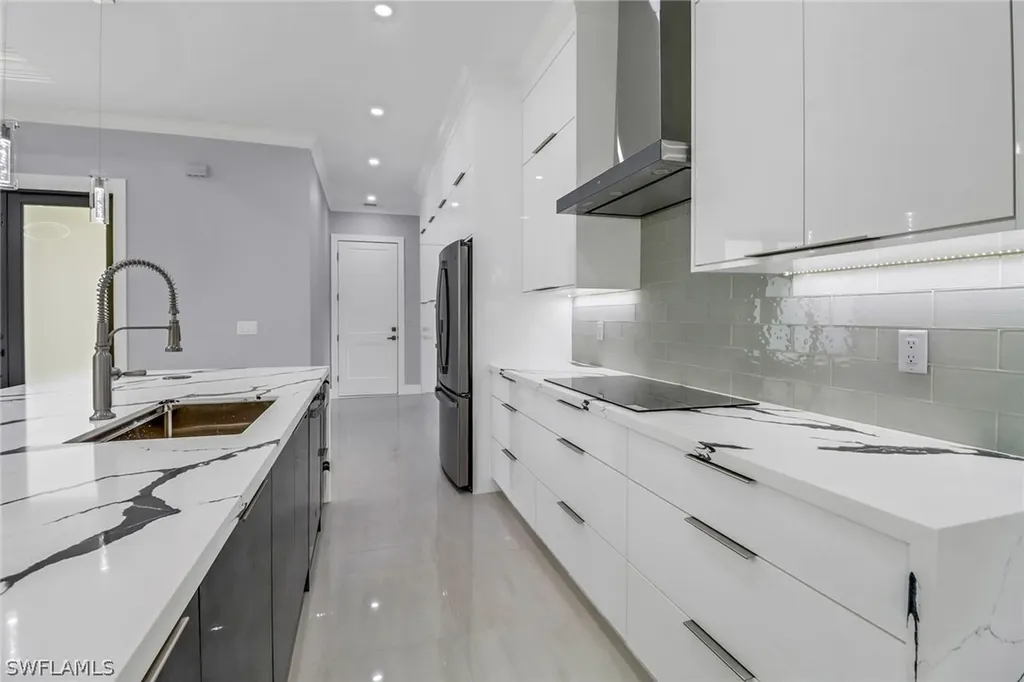 3520 27th Avenue NE Naples FL 34120