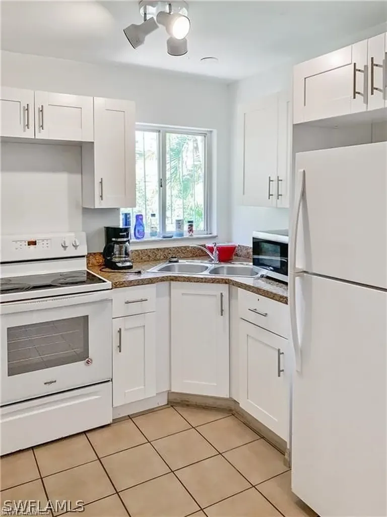2748 Orange Street Fort Myers FL 33916