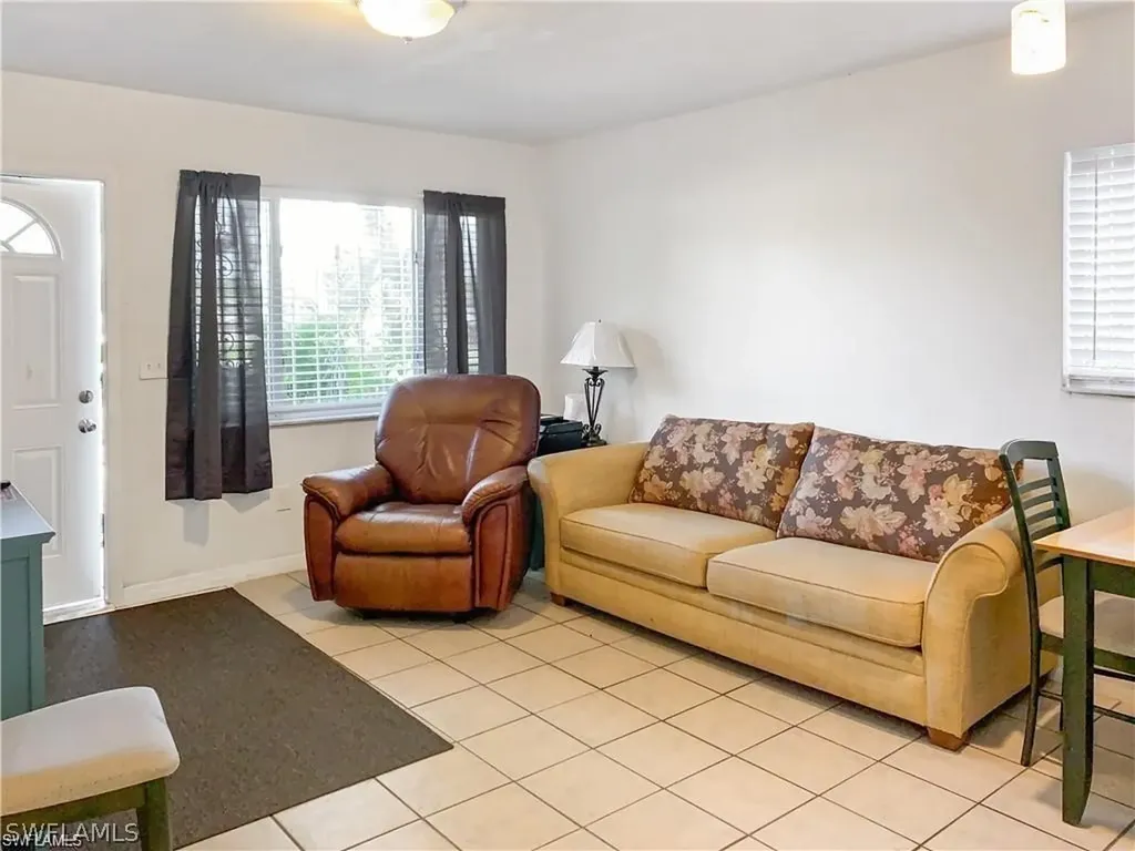 2748 Orange Street Fort Myers FL 33916