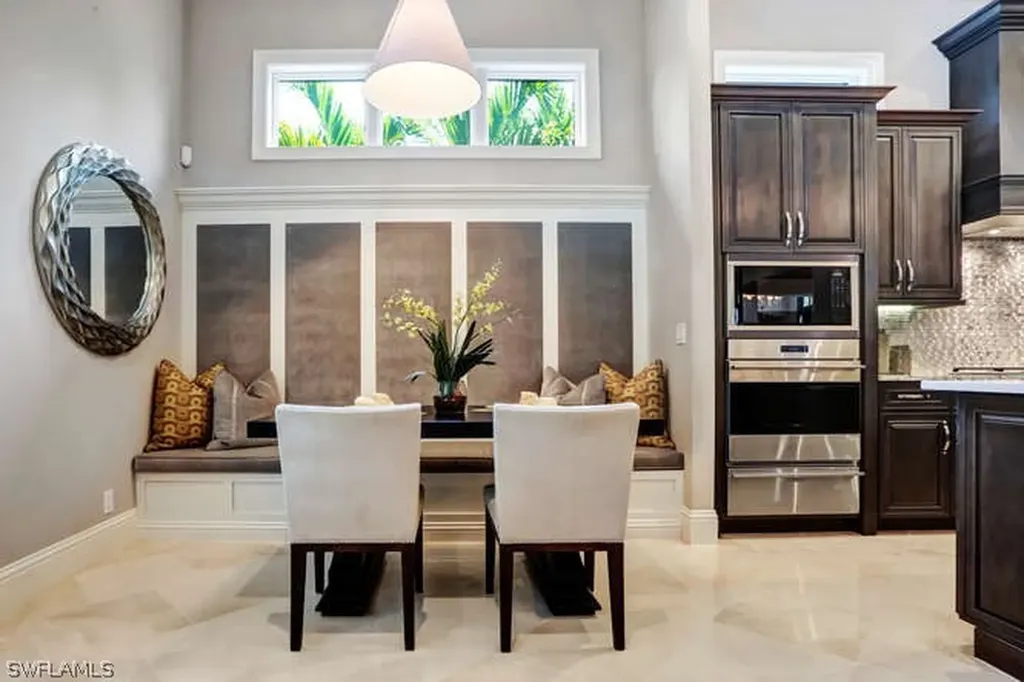 595 Regatta Road Naples FL 34103