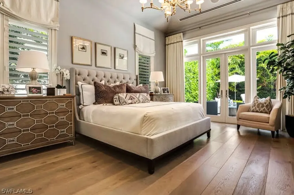 595 Regatta Road Naples FL 34103