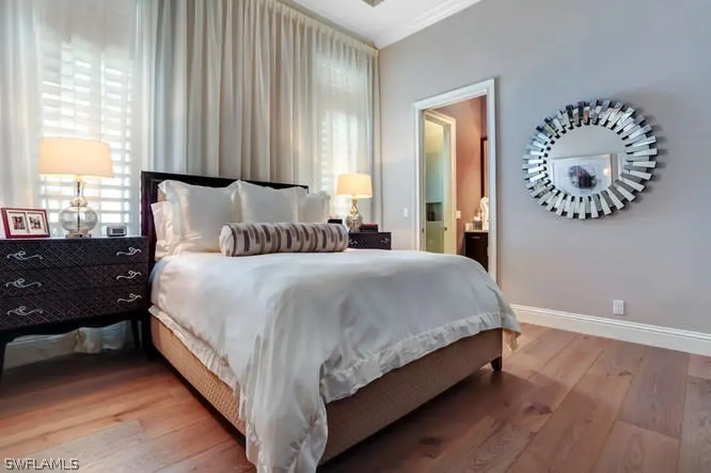 595 Regatta Road Naples FL 34103