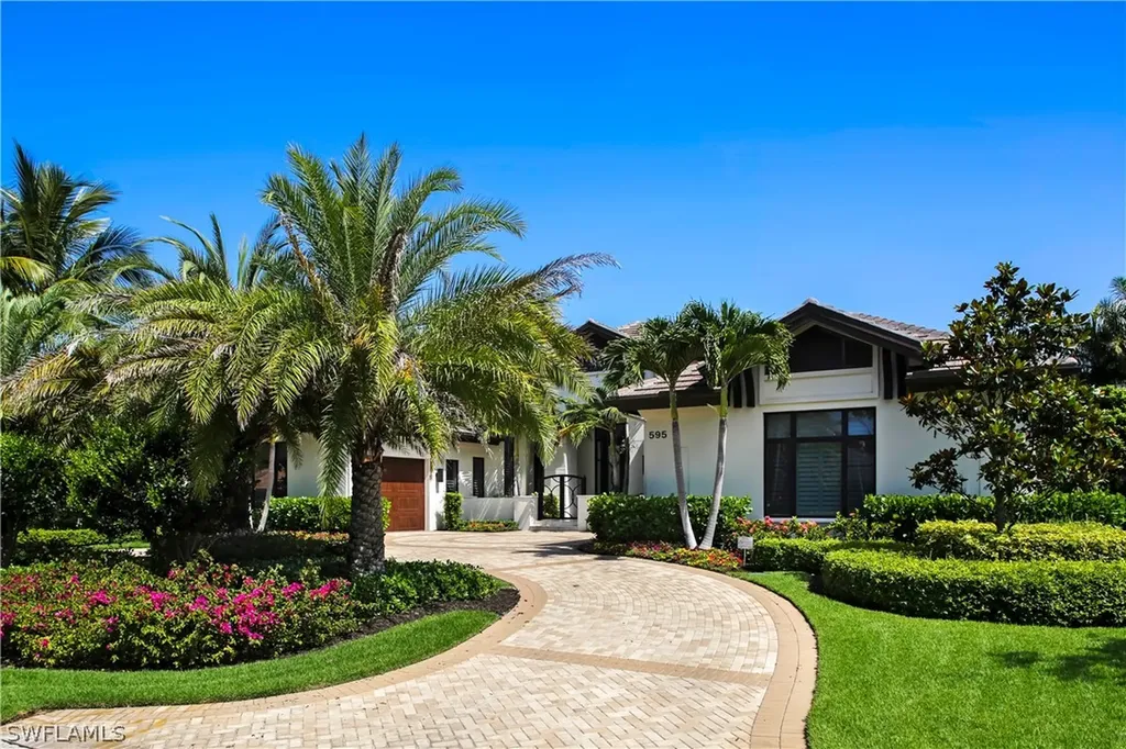 595 Regatta Road Naples FL 34103