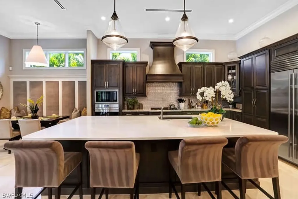 595 Regatta Road Naples FL 34103