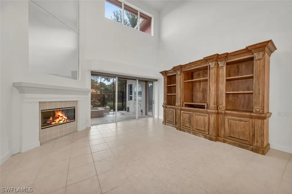 9217 Troon Lakes Drive Naples FL 34109