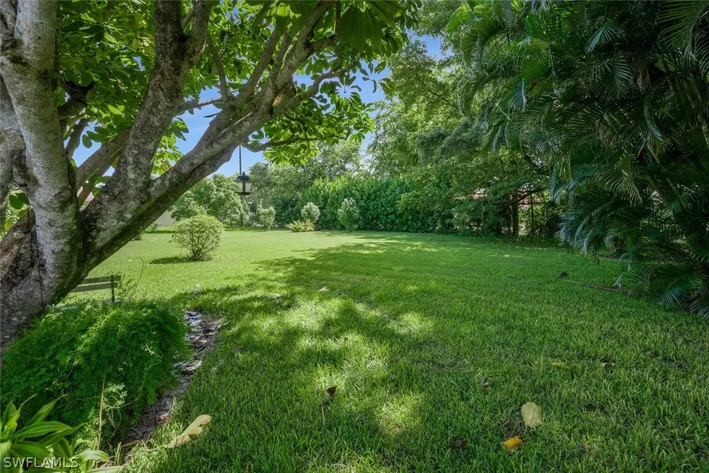 4589 Lakewood Boulevard Naples FL 34112