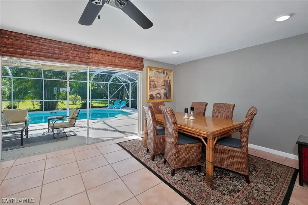 4589 Lakewood Boulevard Naples FL 34112