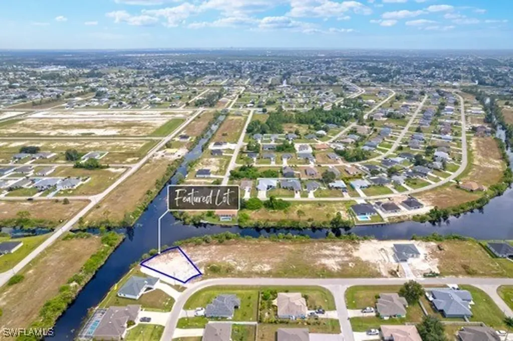 930 NE 43rd Terrace Cape Coral FL 33909