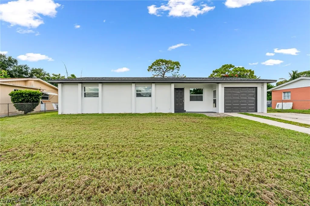 416 Morgan Circle S Lehigh Acres FL 33936