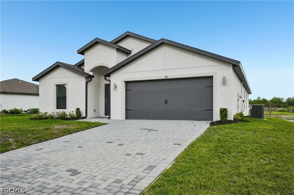 871 Gen D Macarthur Avenue Labelle FL 33935