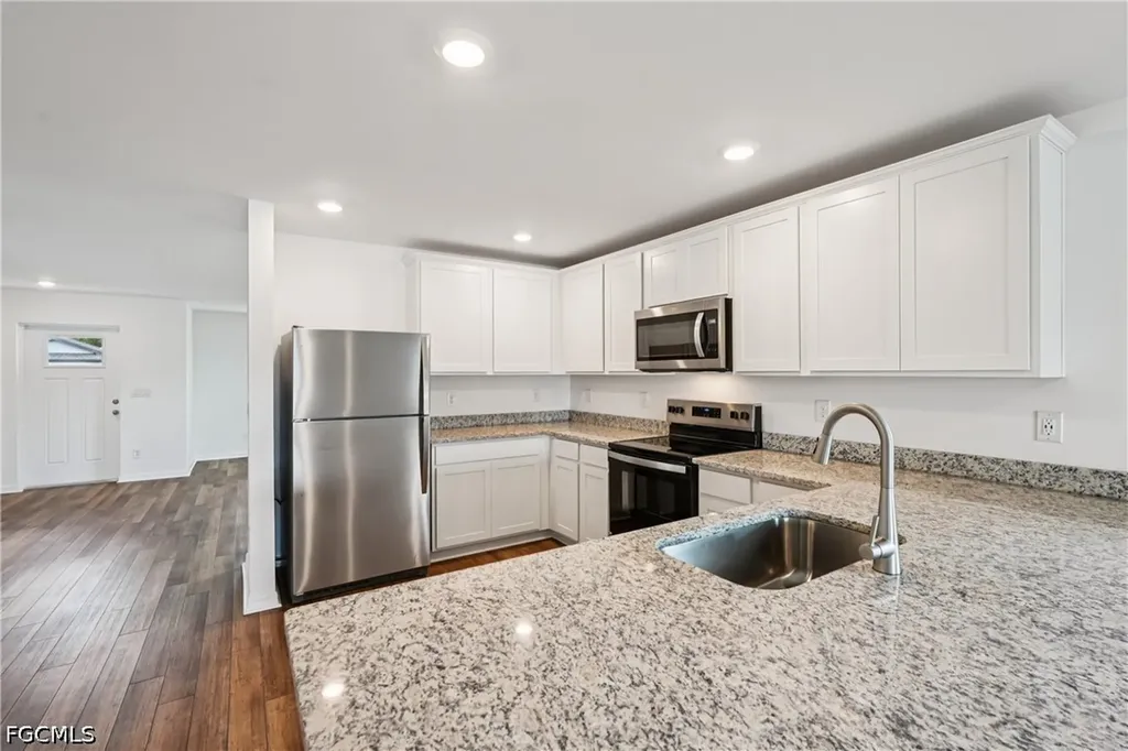 871 Gen D Macarthur Avenue Labelle FL 33935
