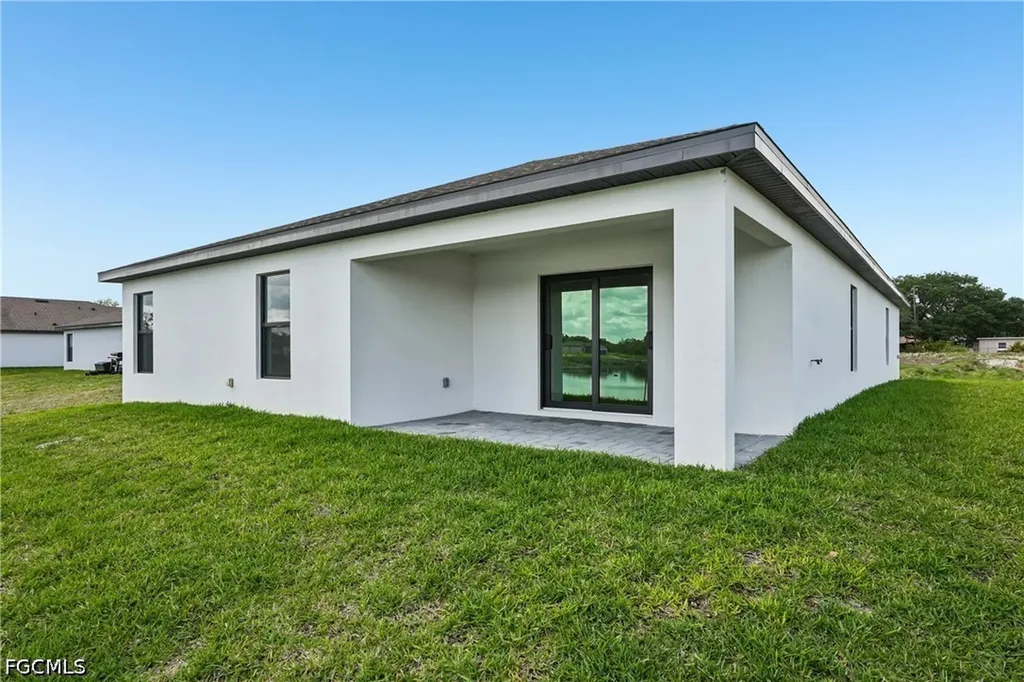 871 Gen D Macarthur Avenue Labelle FL 33935