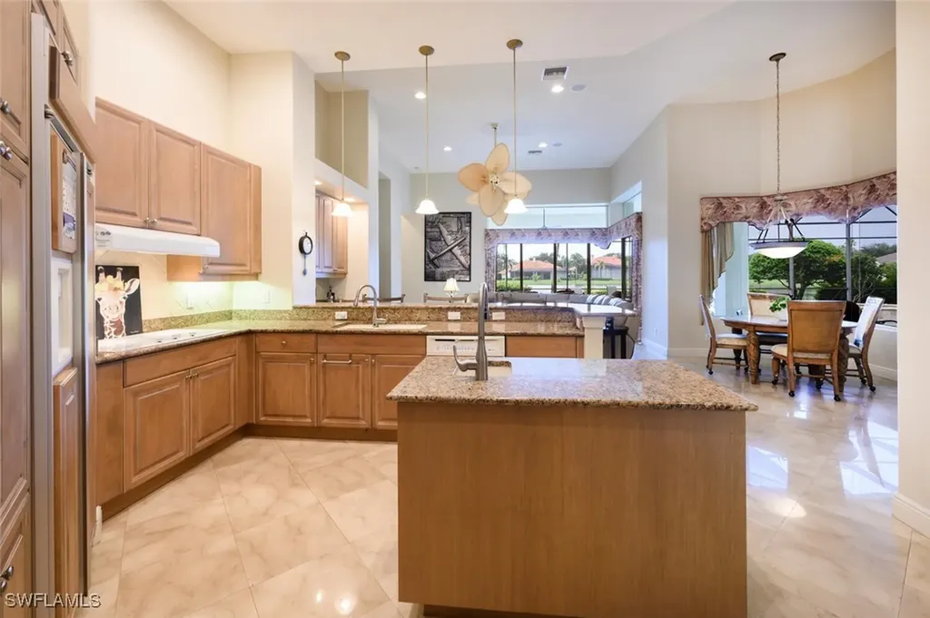 422 Terracina Court Naples FL 34119