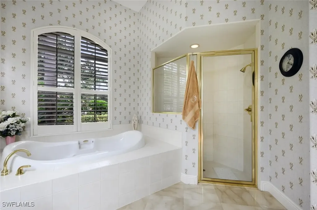 422 Terracina Court Naples FL 34119