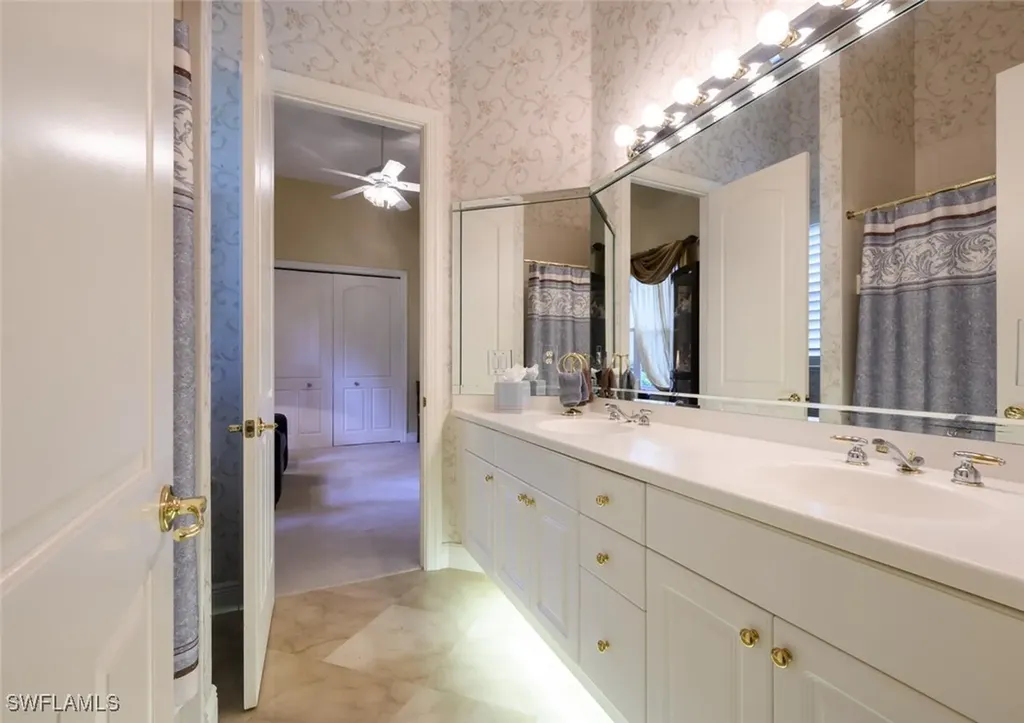 422 Terracina Court Naples FL 34119