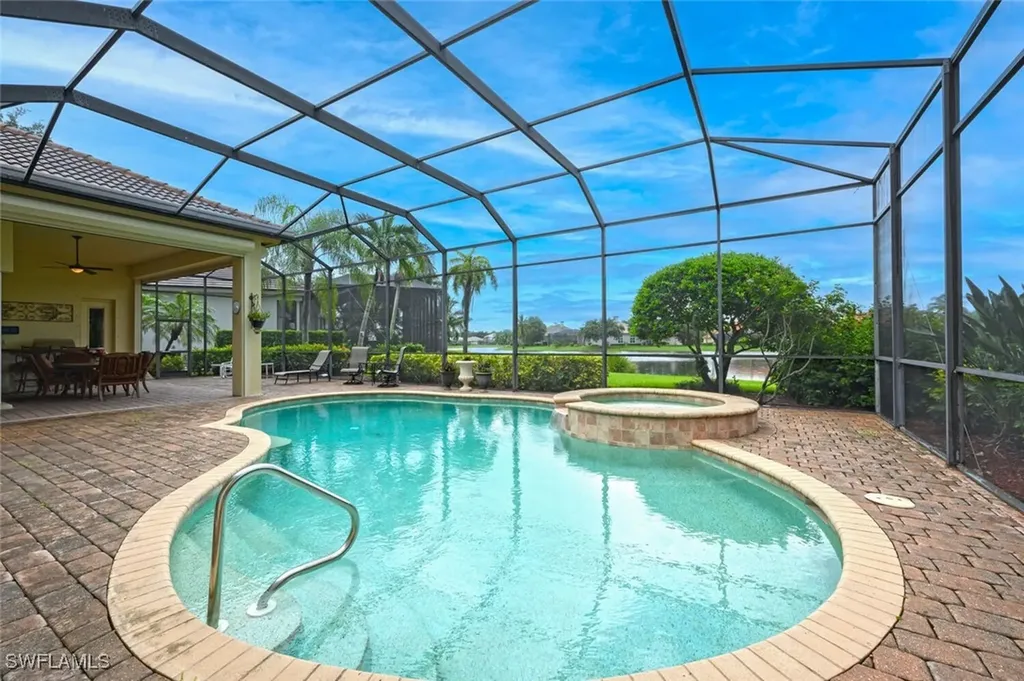 422 Terracina Court Naples FL 34119