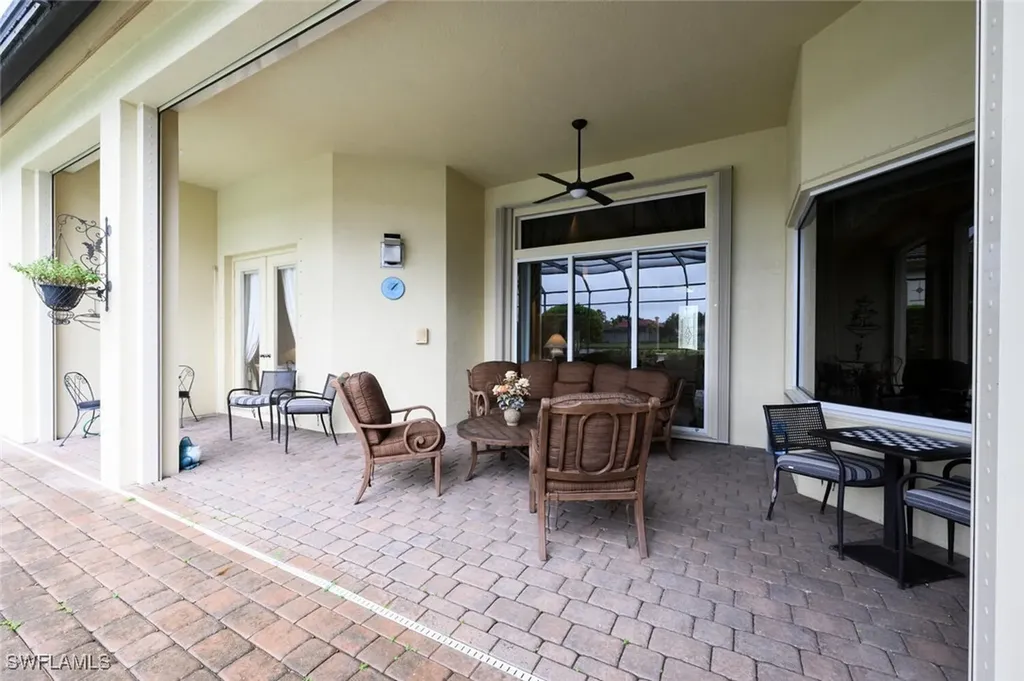 422 Terracina Court Naples FL 34119