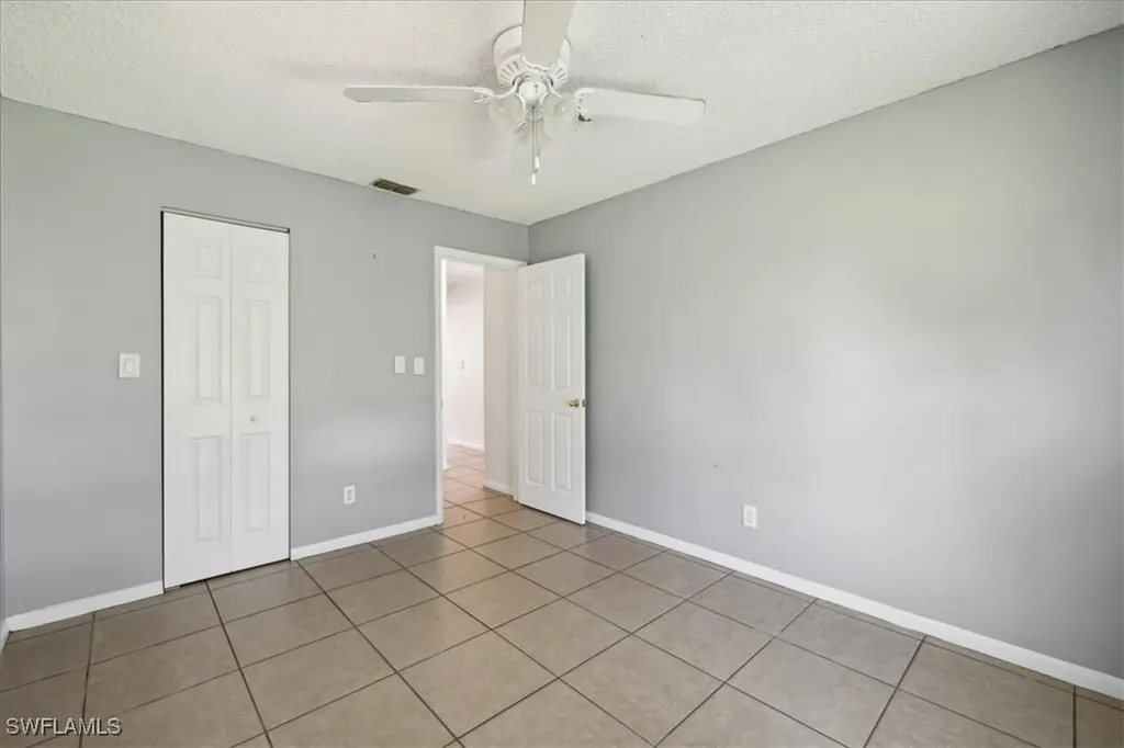 40 Desert Candle Circle Lehigh Acres FL 33936
