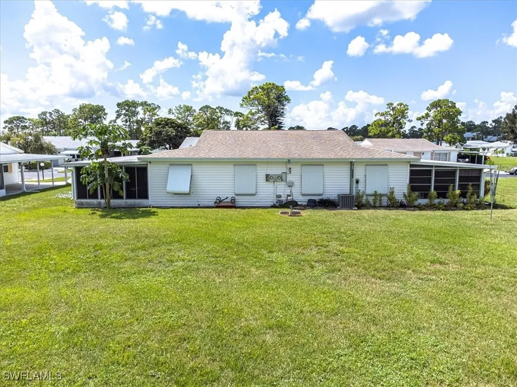 40 Desert Candle Circle Lehigh Acres FL 33936