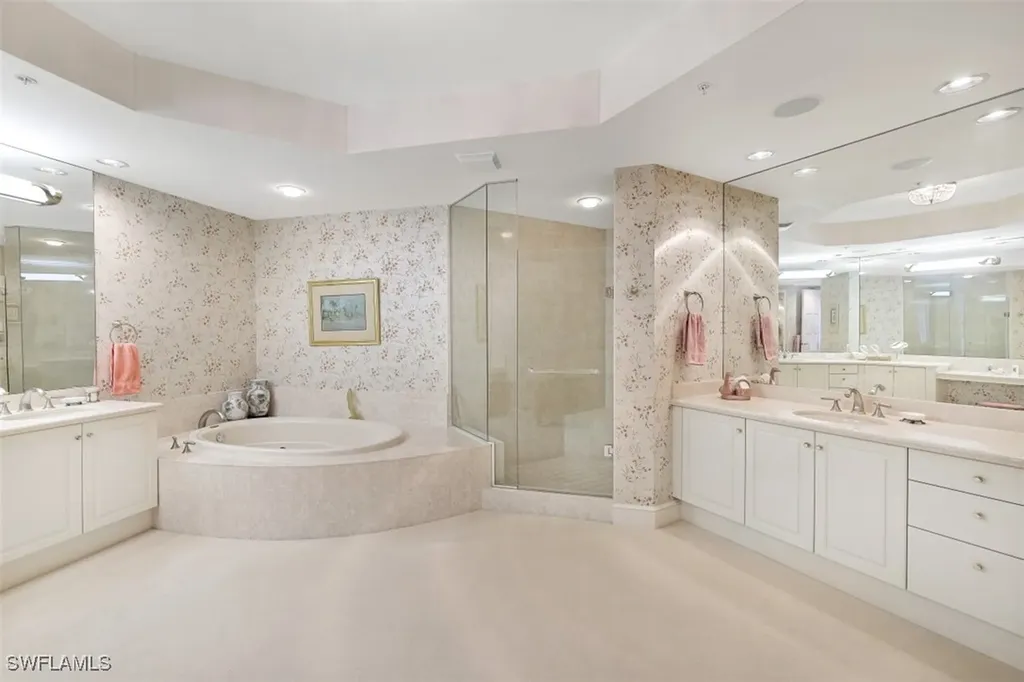 4151 Gulf Shore Boulevard N Naples FL 34103