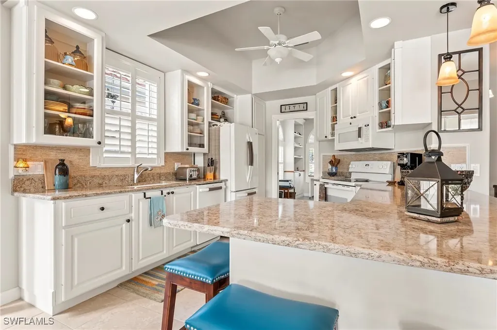 Bonita Springs FL, 15437 Puffin Drive