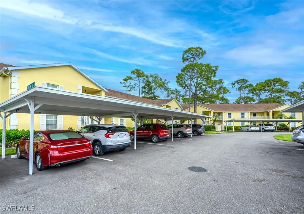 2584 Kings Lake Boulevard Naples FL 34112