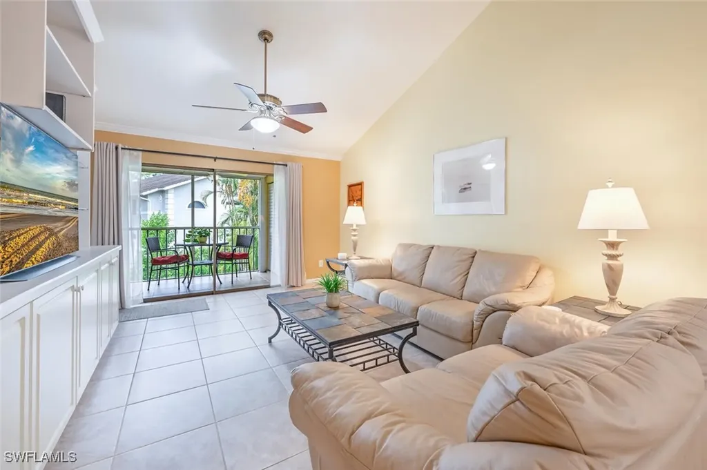 2584 Kings Lake Boulevard Naples FL 34112
