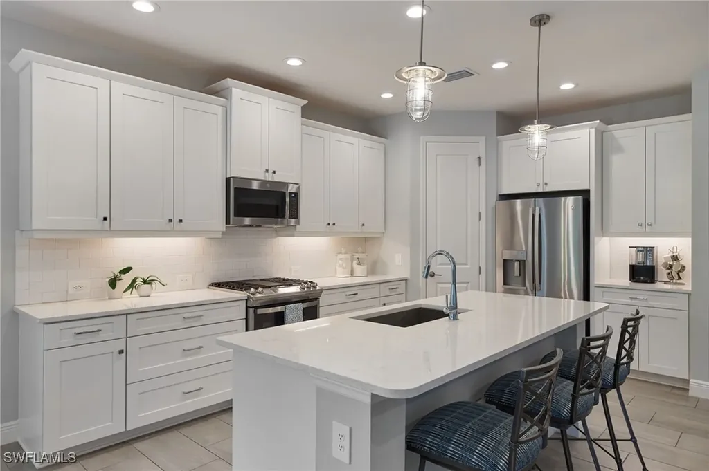 8822 Pigeon Key Fort Myers FL 33908