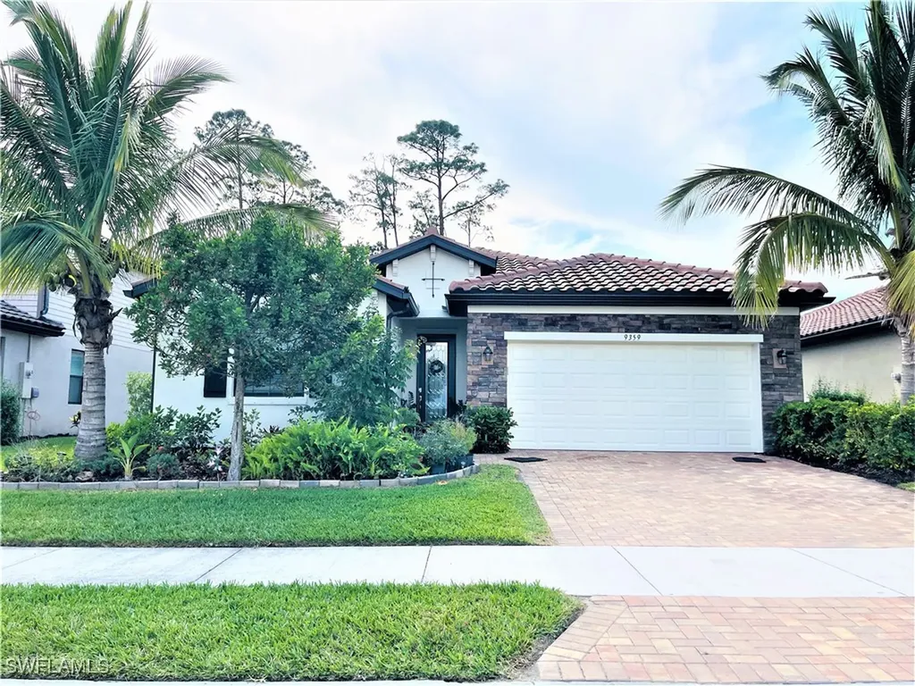 9359 Foxglove Lane Naples FL 34120