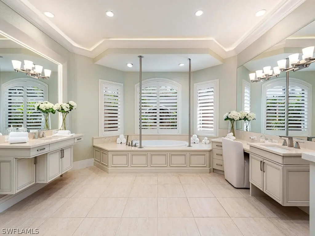 2835 Silverleaf Lane Naples FL 34105