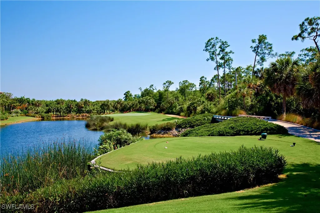 2835 Silverleaf Lane Naples FL 34105