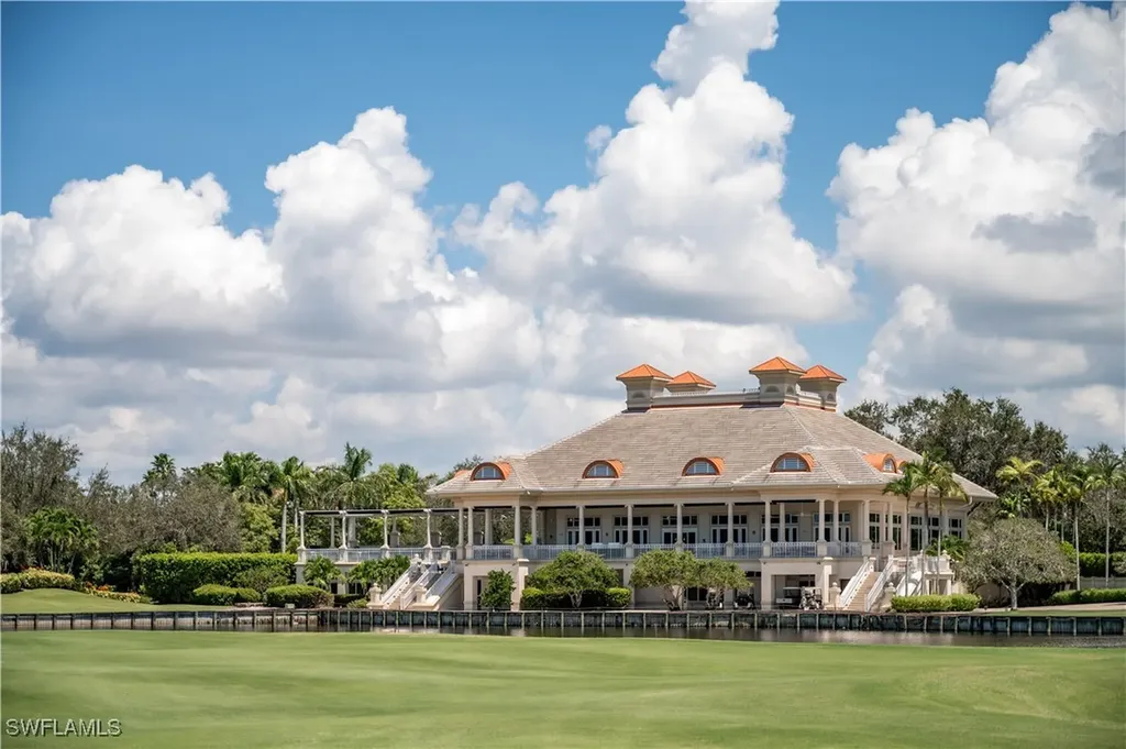 2835 Silverleaf Lane Naples FL 34105